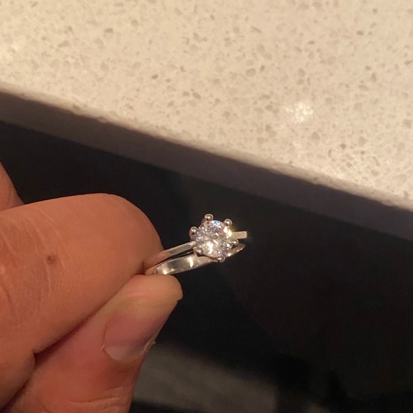 Round Cut Engagement Ring Beautiful Sterling Silver Stamped 925 Austrian Crystal - Picture 11 of 13